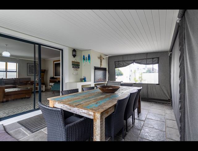 3 BEDROOM FREESTANDING TO LET IN SUNNINGDALE